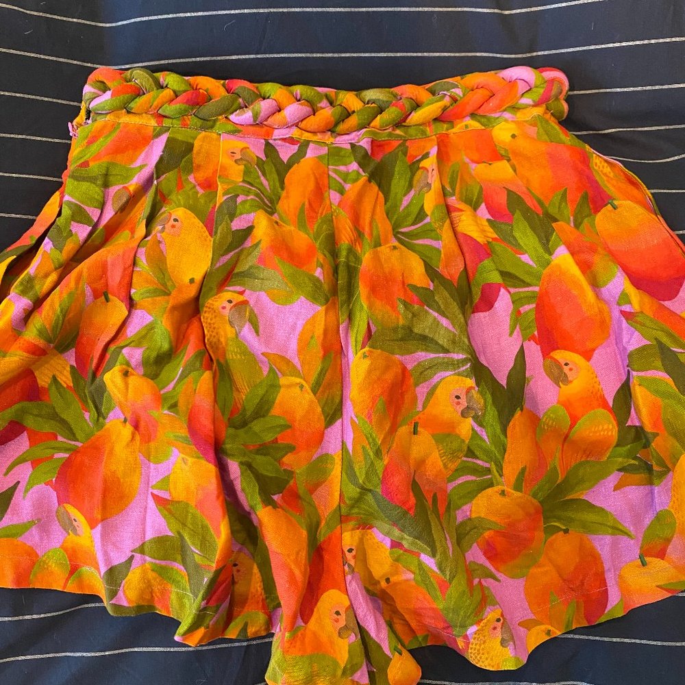 NWOT Farm Rio Mango Macaws Linen Blend Shorts
